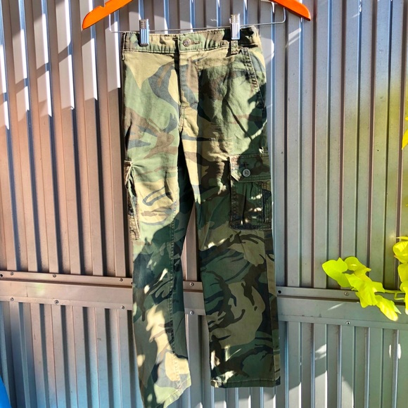 WRANGLER CAMOUFLAGE CARGOS - Picture 1 of 9